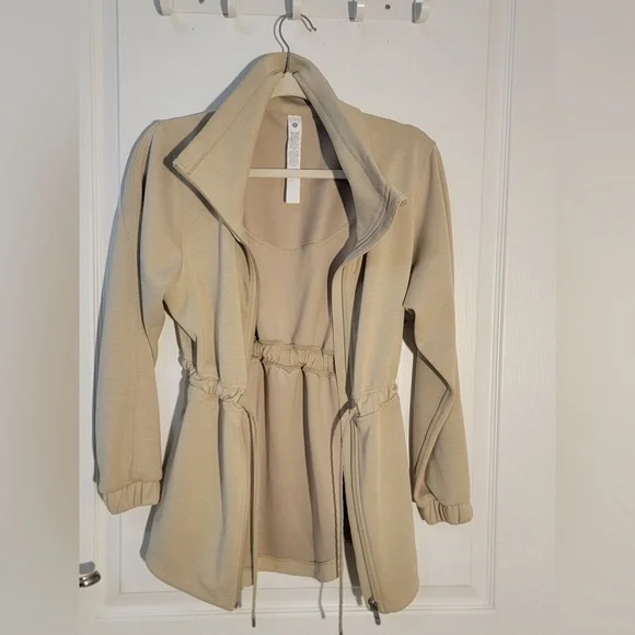 Lululemon Softstreme Cinch-Waist Jacket Trench Tan•Full Zip Pocketed Jacket•XS/2 - Picture 9 of 16
